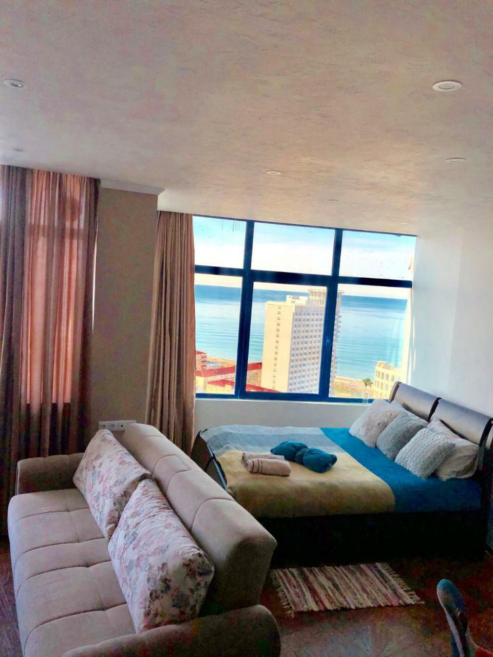 Cozy Bright Apartment With Amazing Sea View Batumi Eksteriør bilde