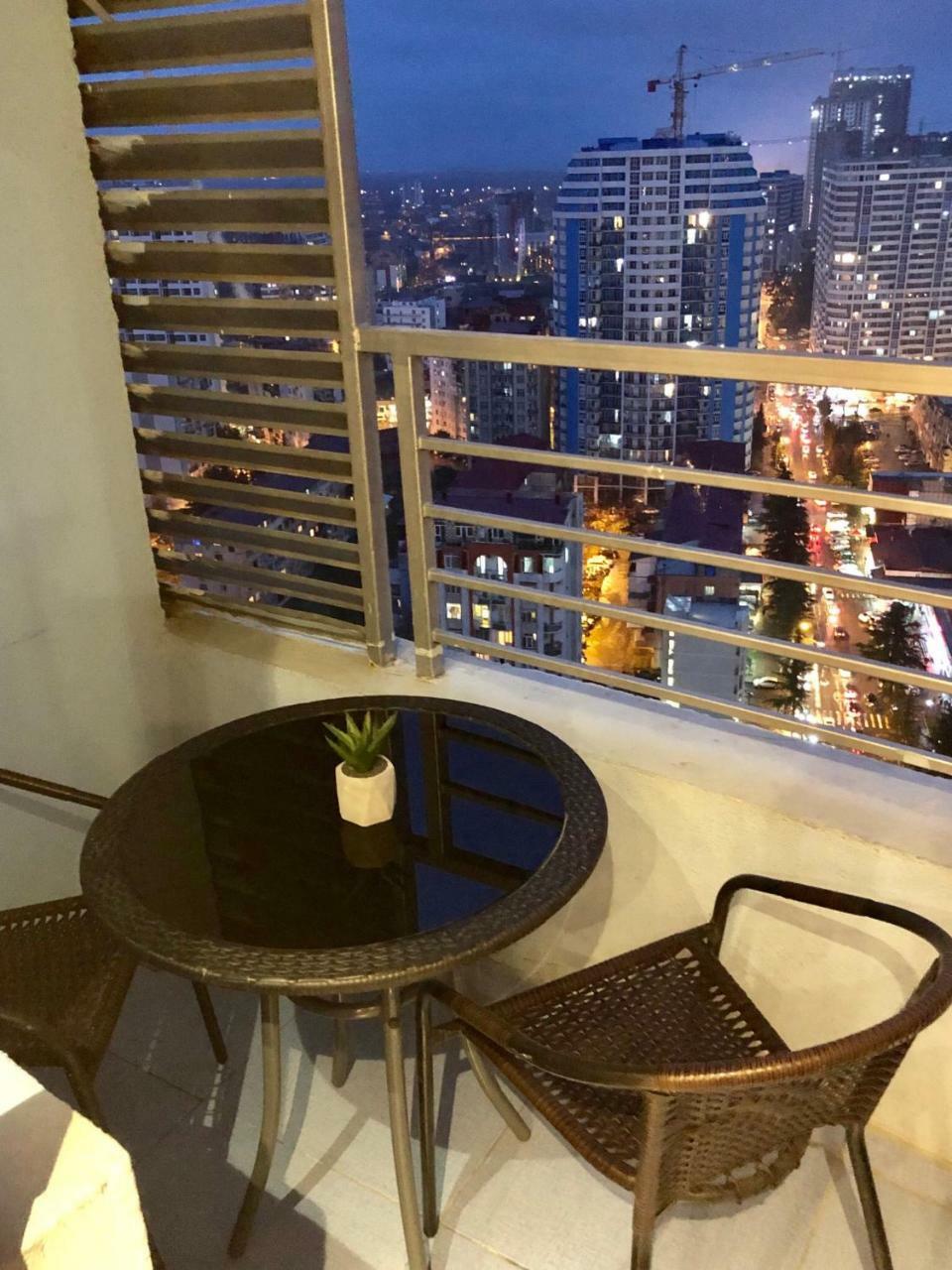 Cozy Bright Apartment With Amazing Sea View Batumi Eksteriør bilde